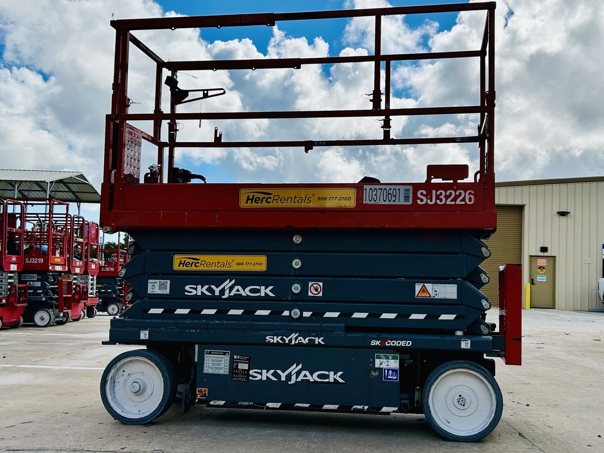 2022 Skyjack SJ3226-2