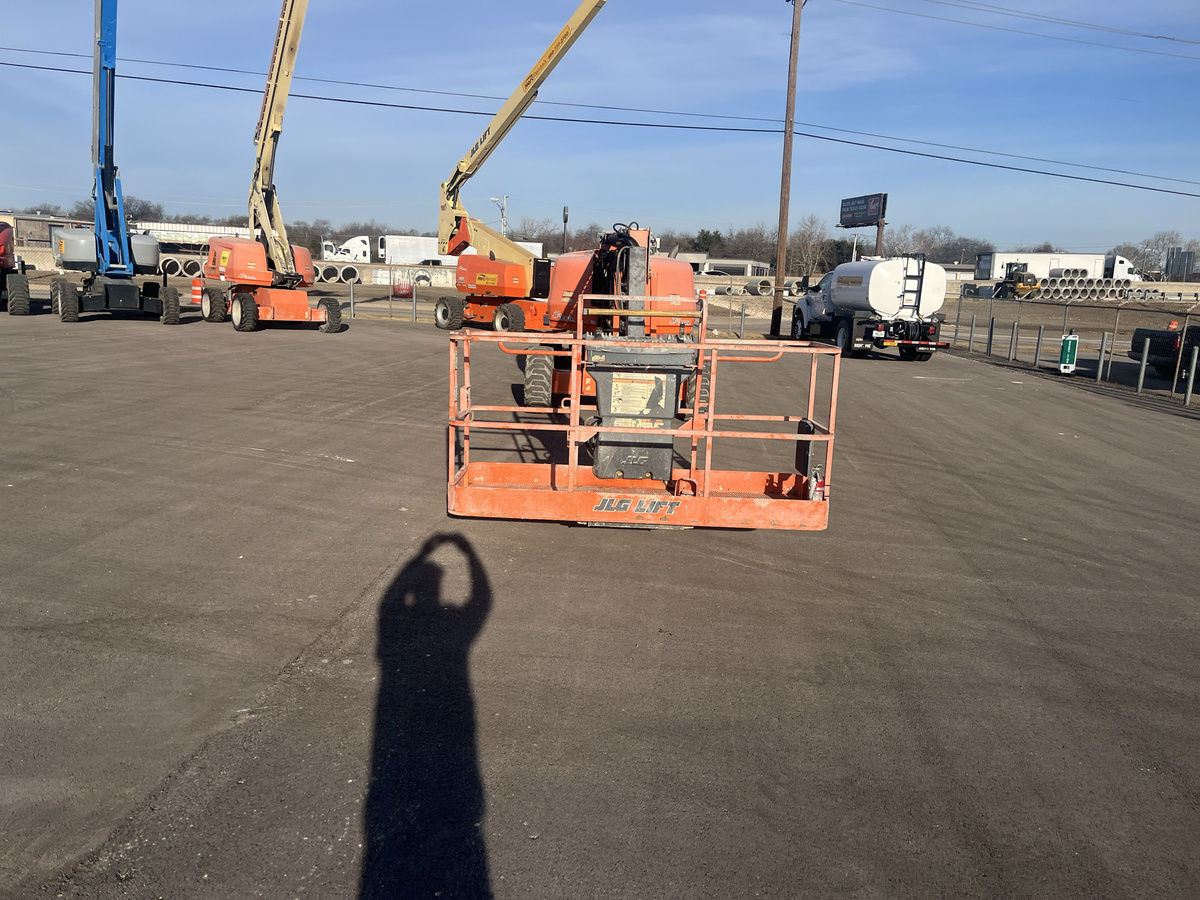 2018 JLG 660SJ-4