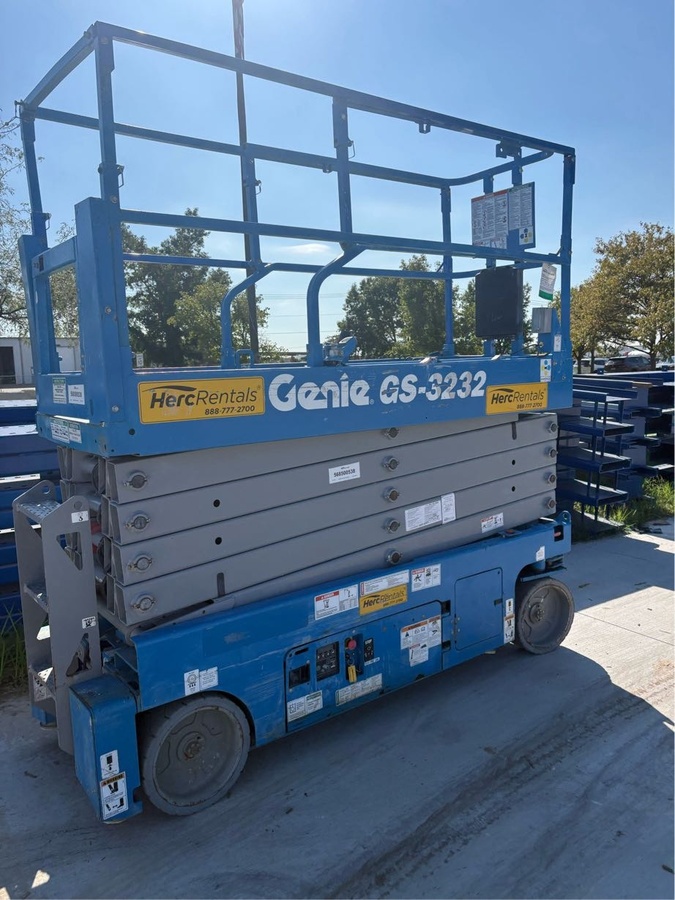 2019 Genie GS-3232