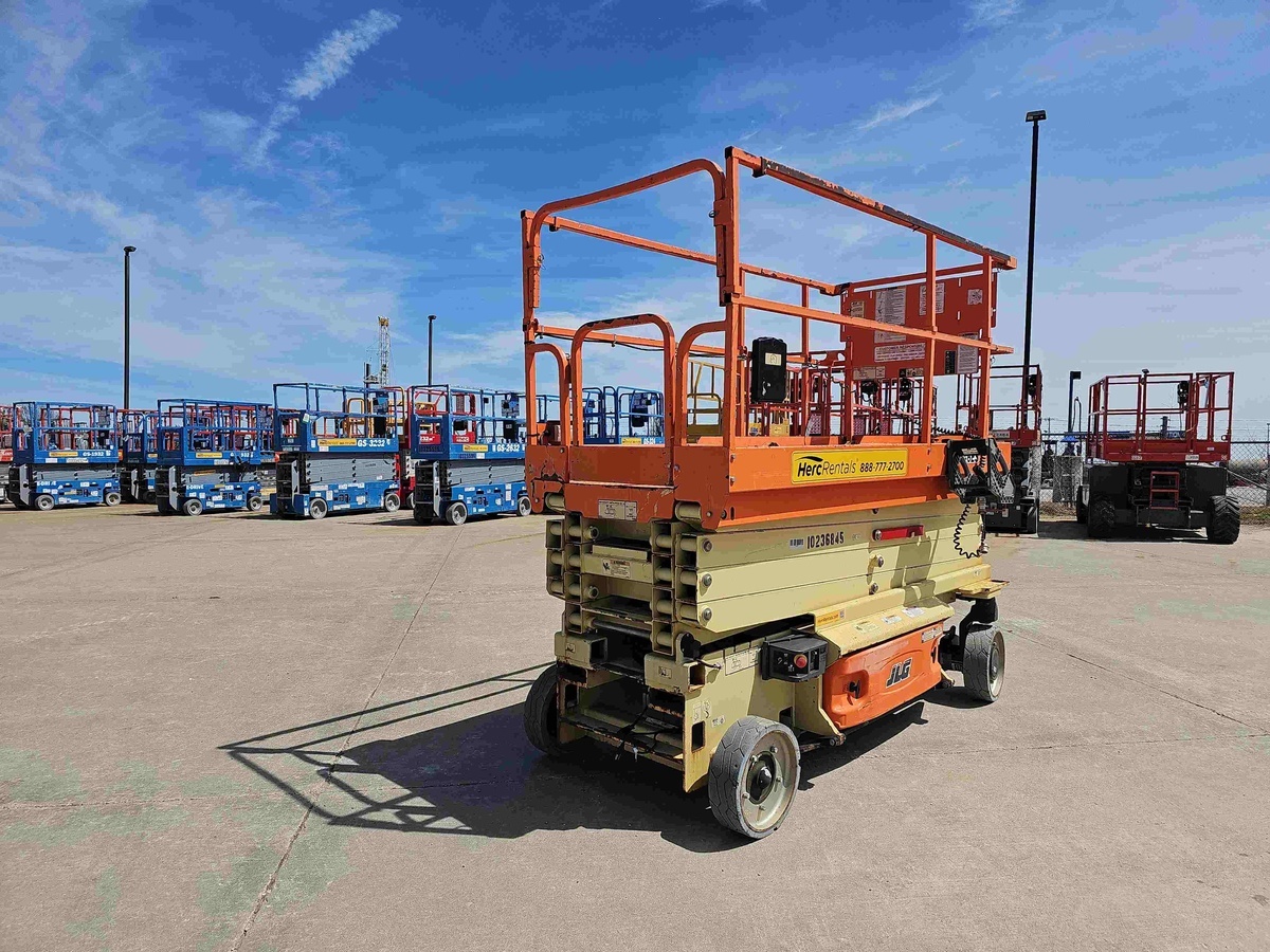 2018 JLG 2646ES