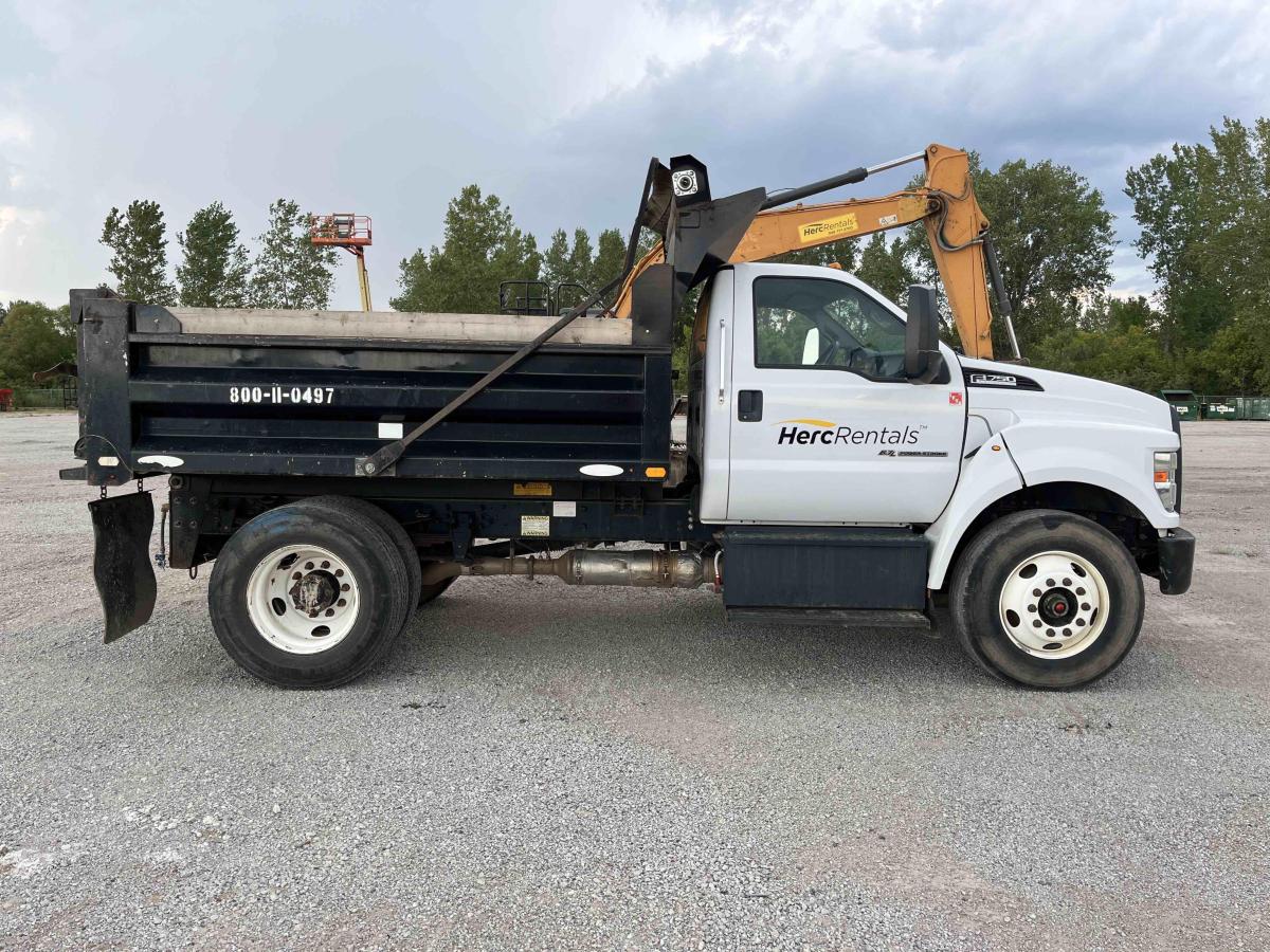 2016 Ford F750