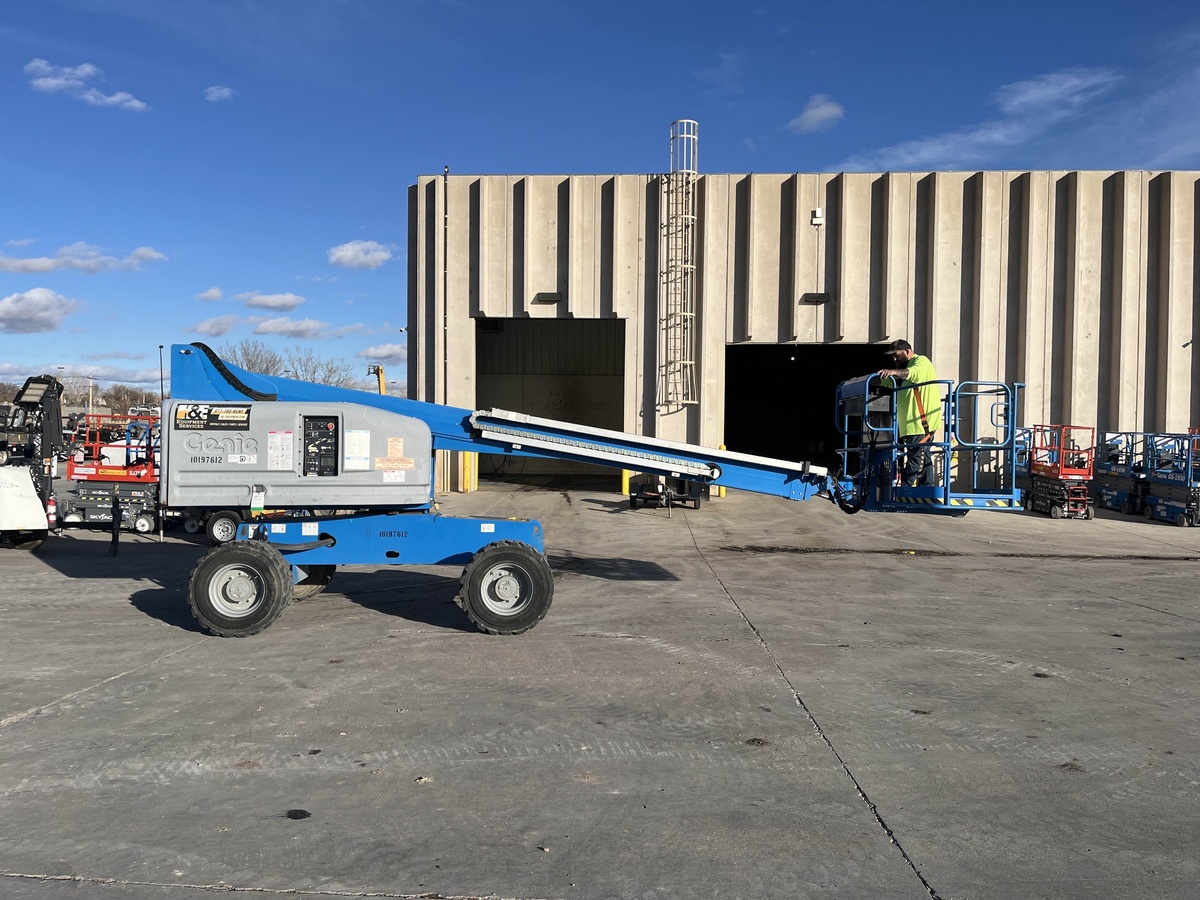 2016 Genie S-40