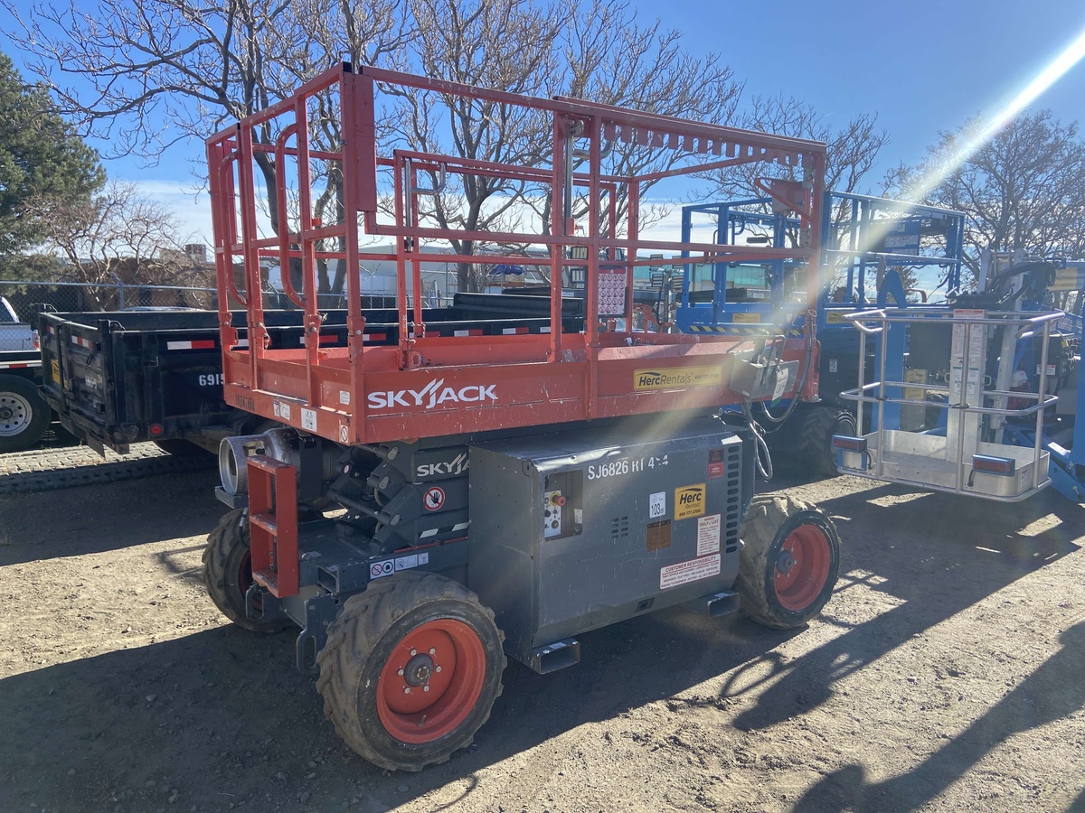 2018 Skyjack SJ-6826RT-3