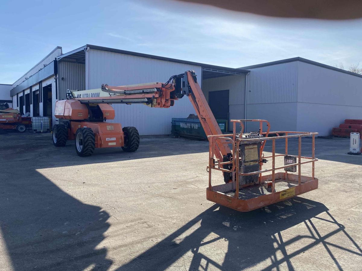 2018 JLG 1200SJP