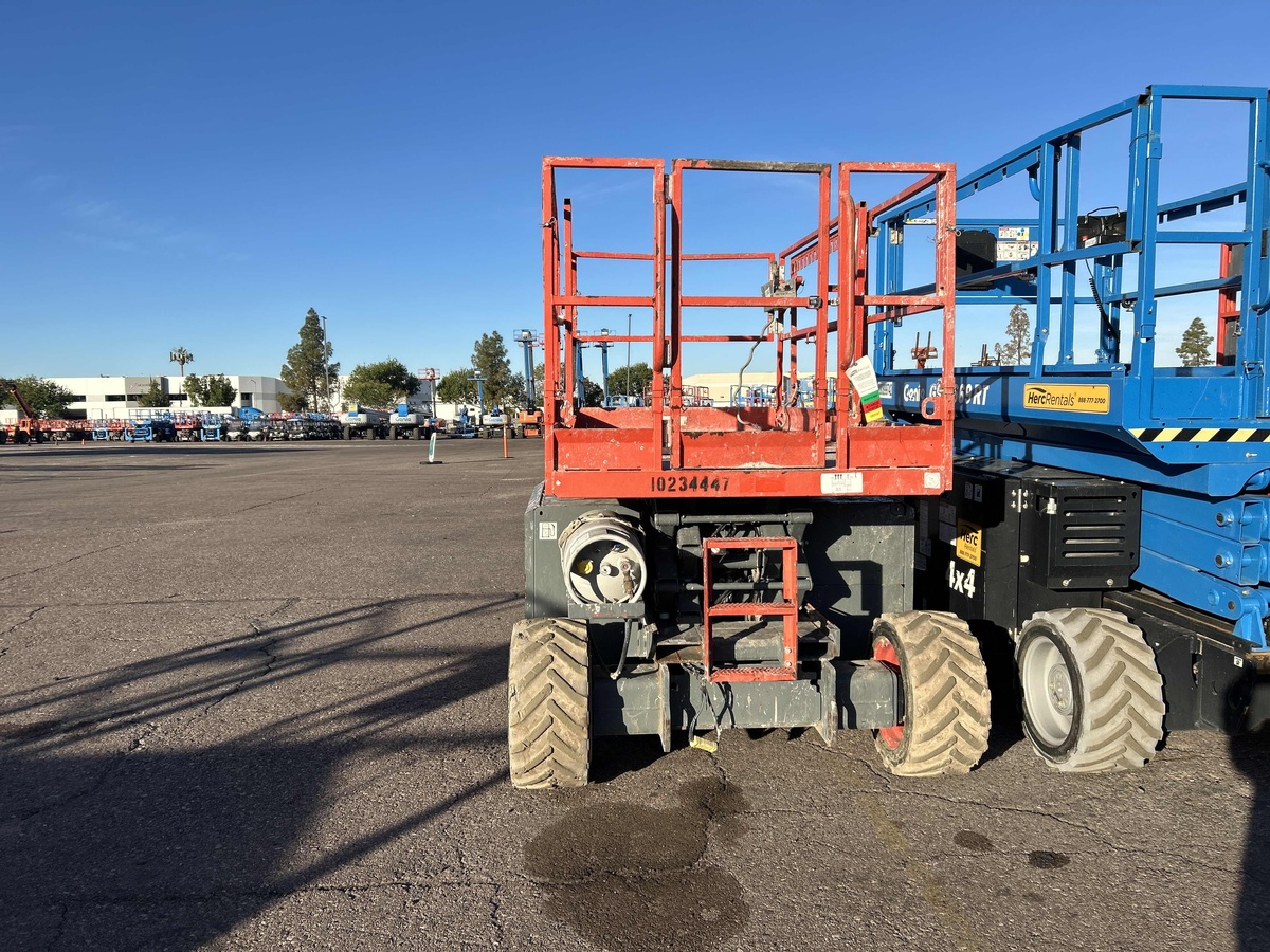 2017 Skyjack SJ-6826RT-6