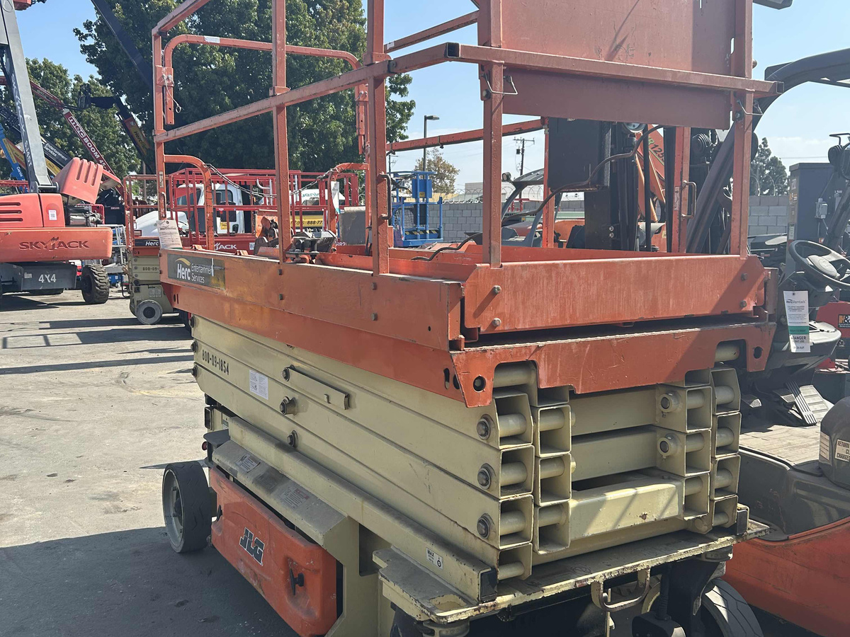 2016 JLG 3246ES-2
