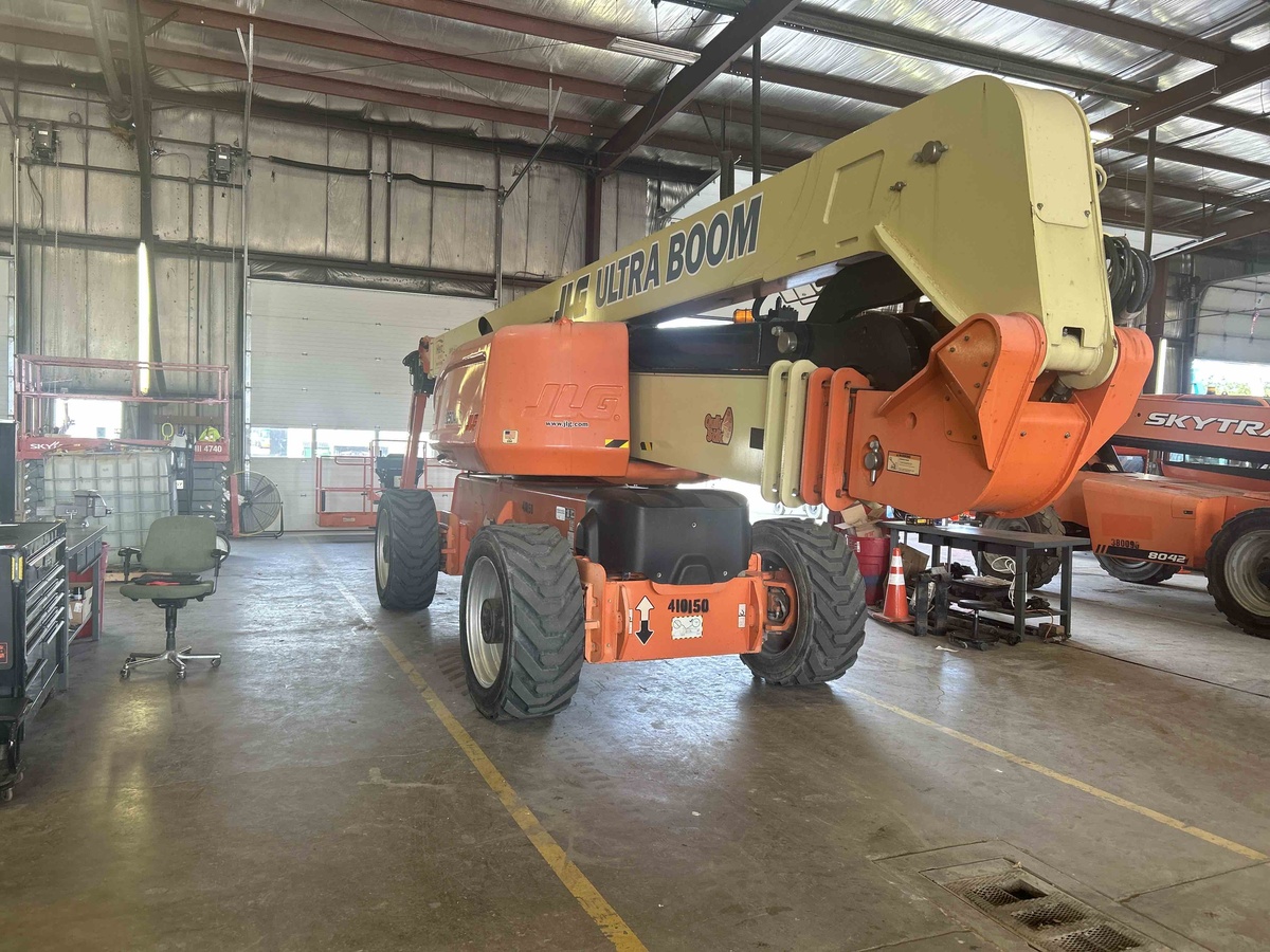 2014 JLG 1250AJP-3