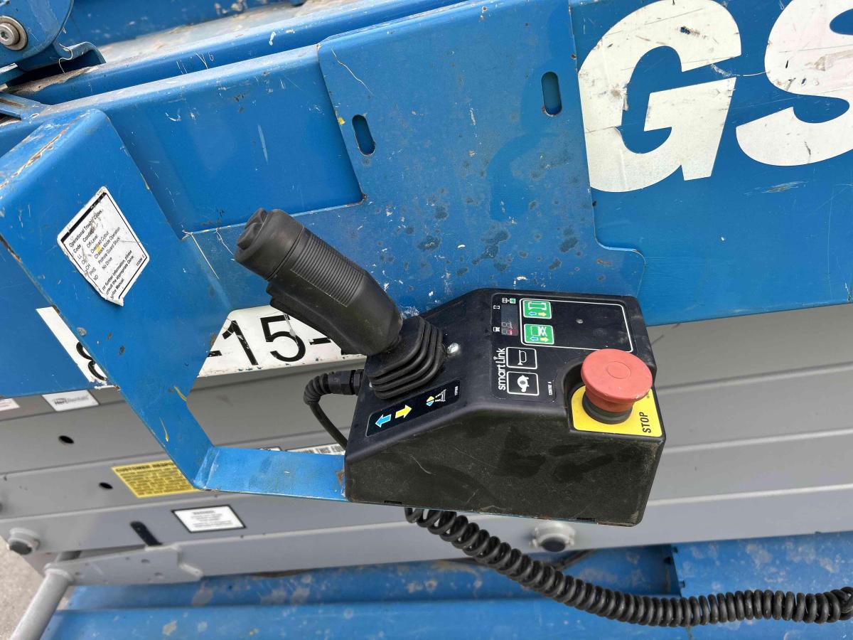 2017 Genie GS-4047