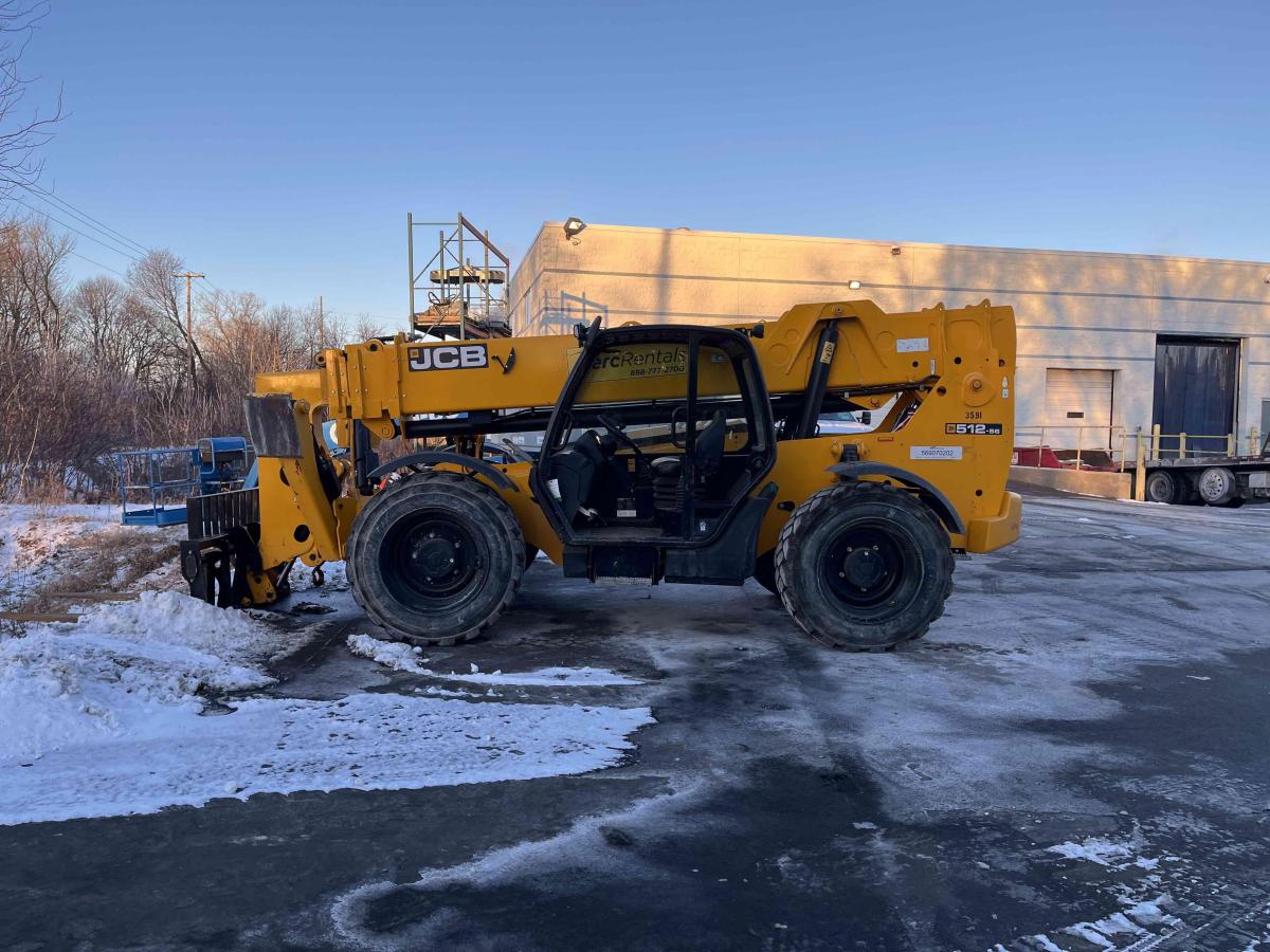 2022 JCB 512-56