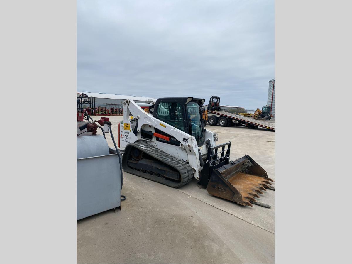 2019 Bobcat T740