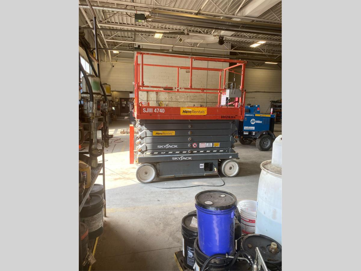 2018 Skyjack SJ4740-3