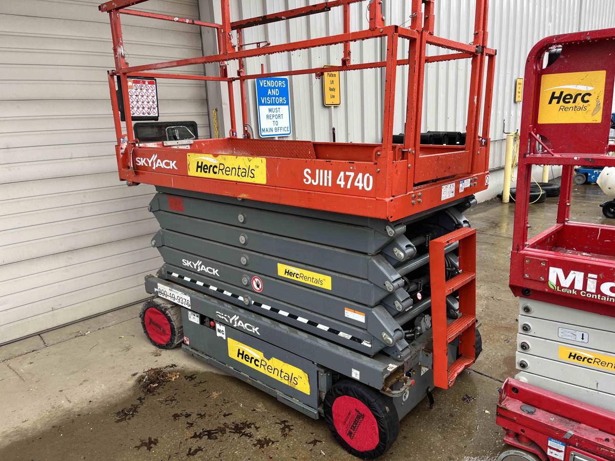 2018 Skyjack SJ4740