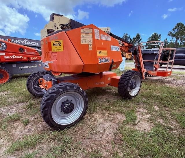 2017 JLG 340AJ-14