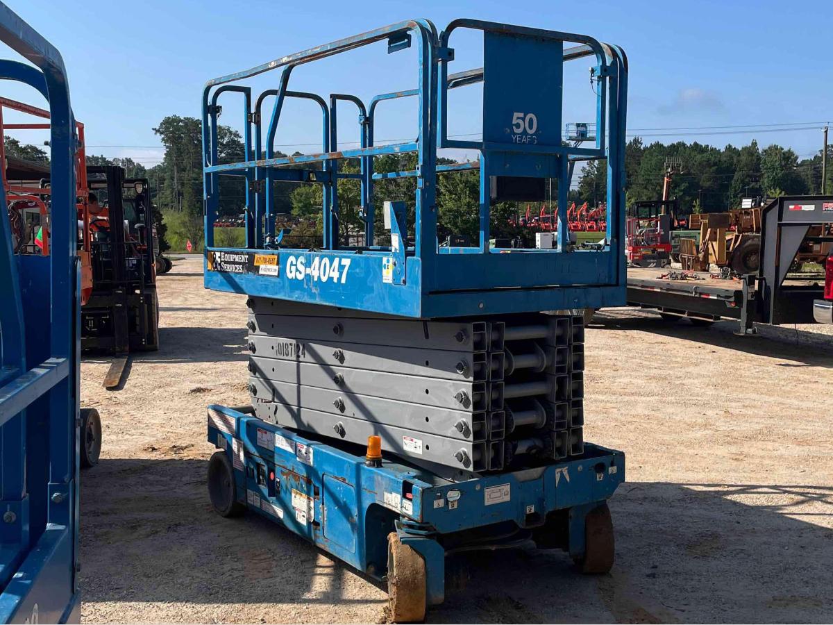 2016 Genie GS-4047