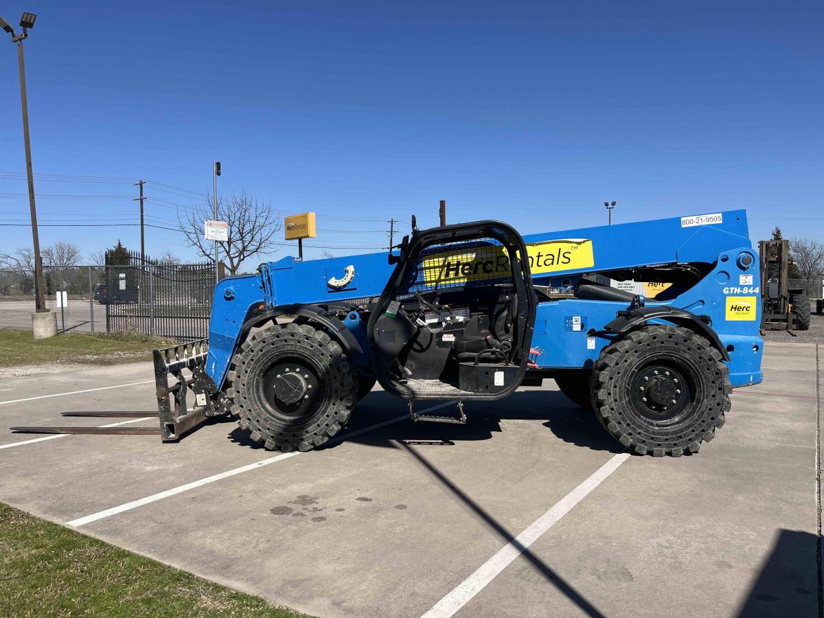 2018 Genie GTH 844