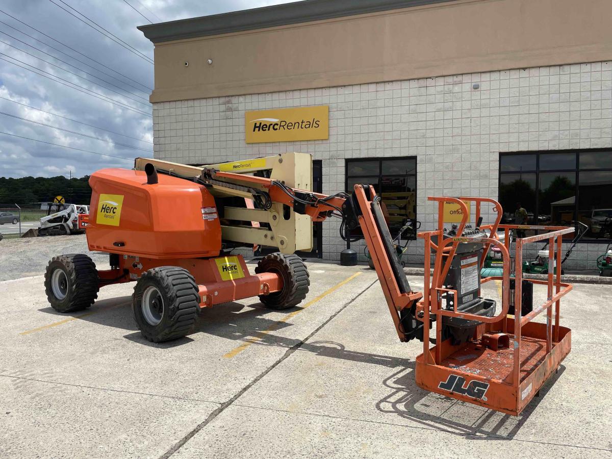 2016 JLG 450AJ