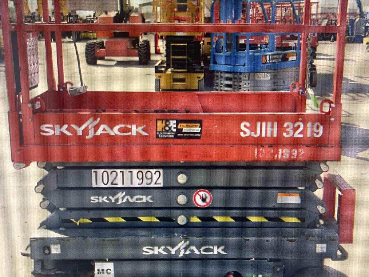 2017 Skyjack SJ3219