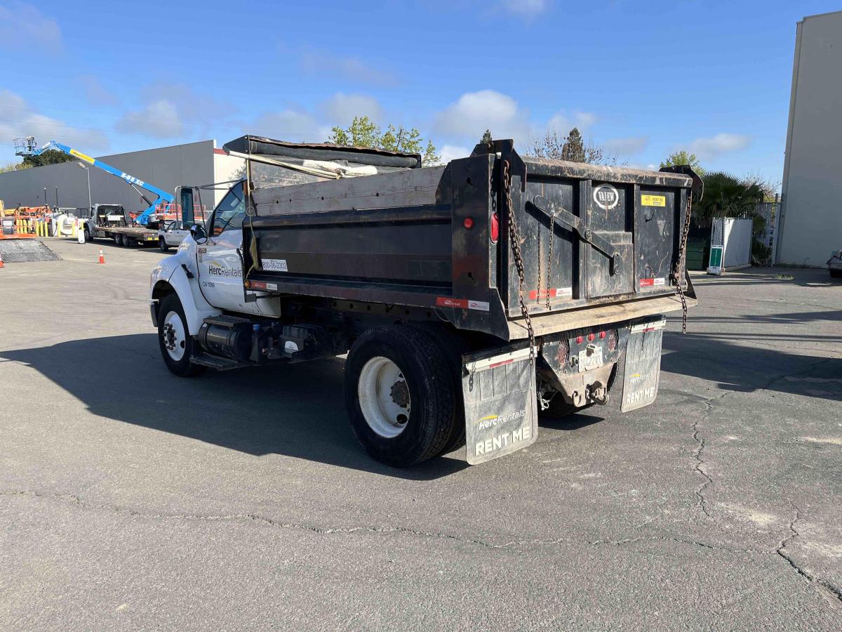 2015 Ford F750-3
