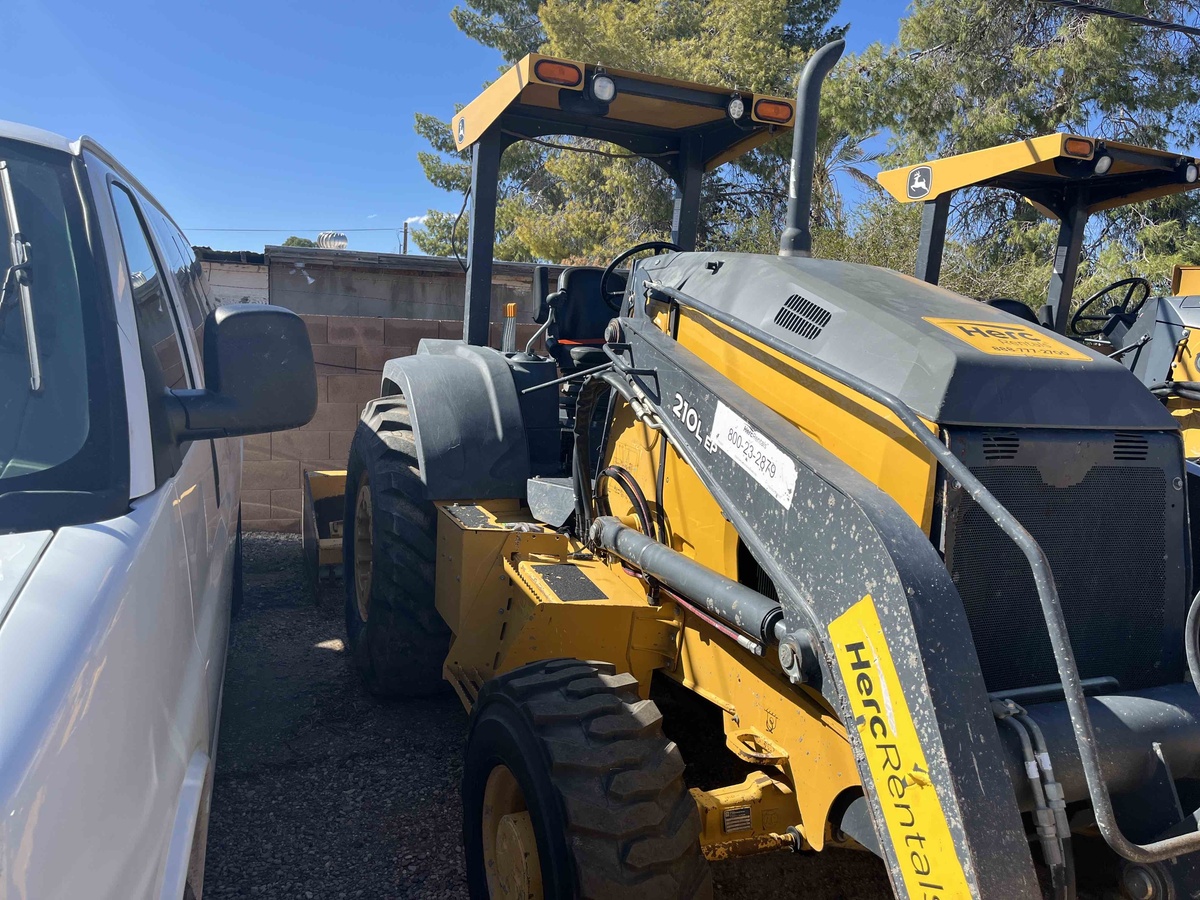 2018 John Deere 210LEP-5