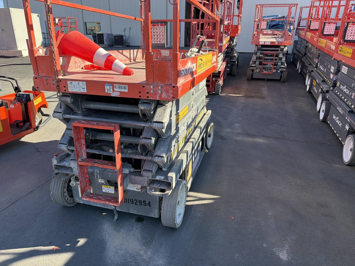 2016 Skyjack SJ4632-2