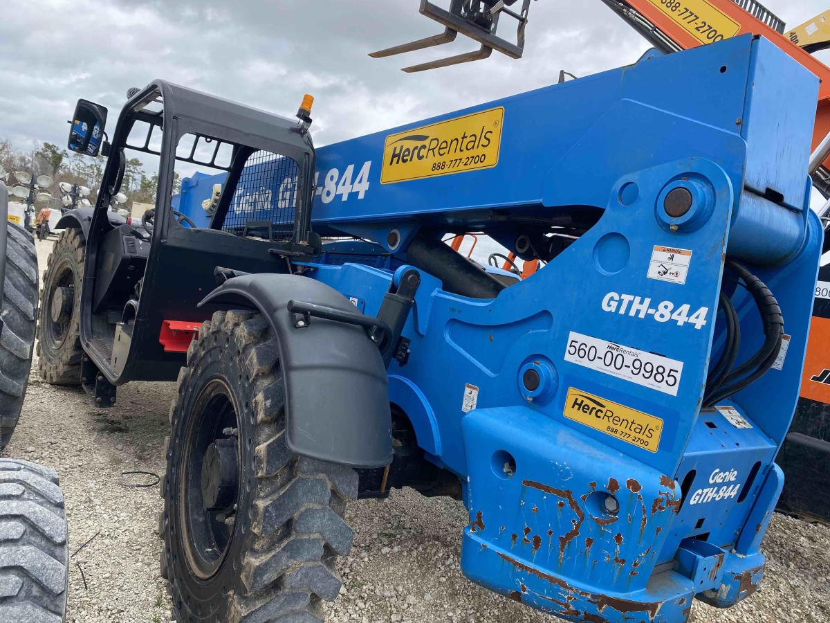2019 Genie GTH 844