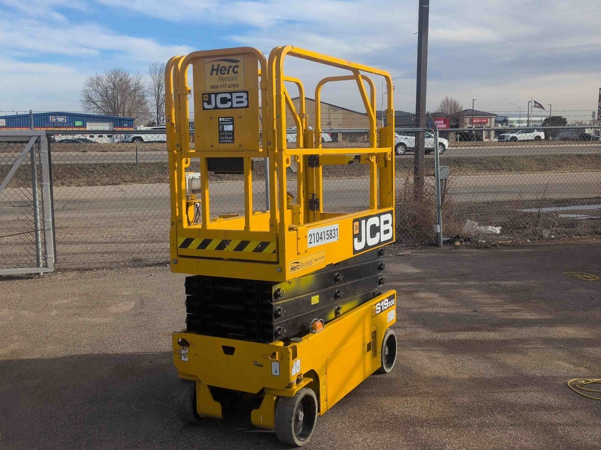 2023 JCB S1930E-2