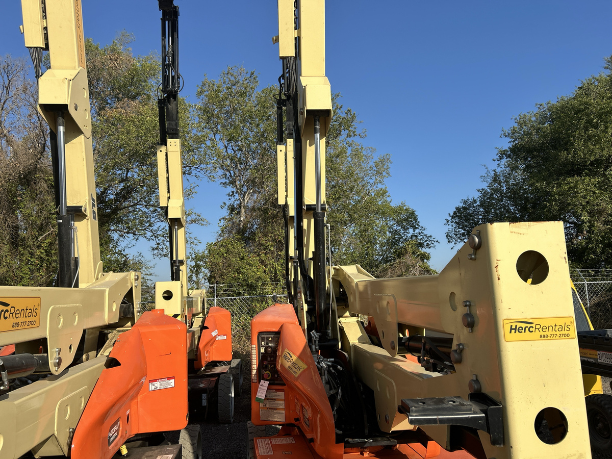 2018 JLG E400AJPN-6