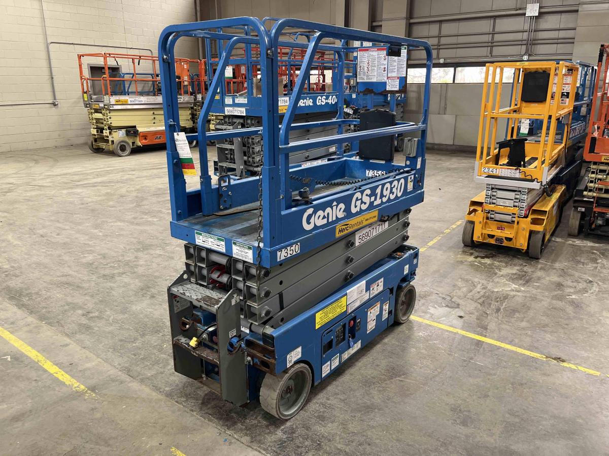 2018 Genie GS-1930
