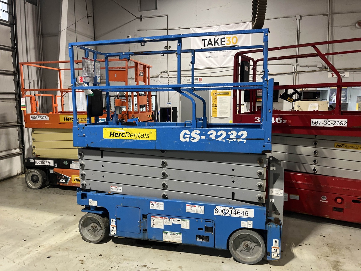 2018 Genie GS-3232-2