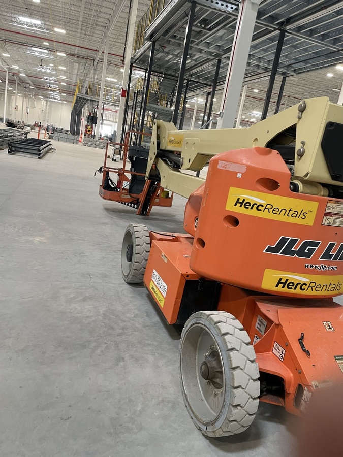 2018 JLG E450AJ