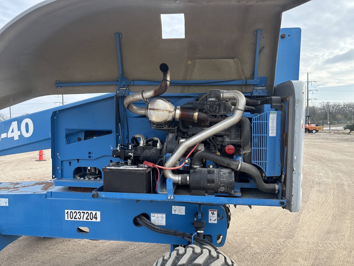 2018 Genie S-40-8