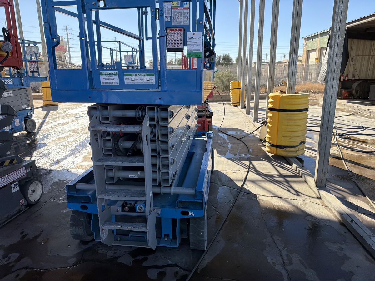 2018 Genie GS-4047-4
