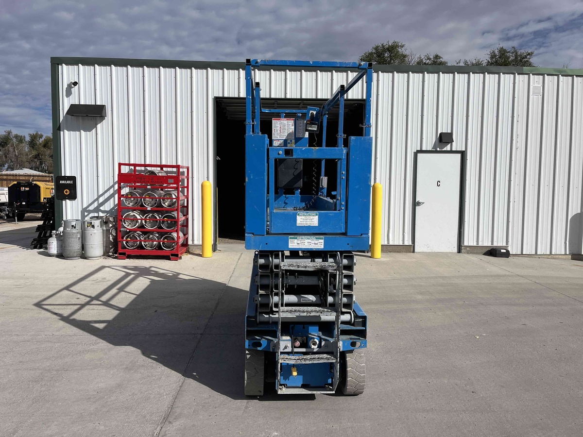 2016 Genie GS-2632-8