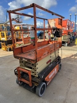 2018 JLG 1932R-4