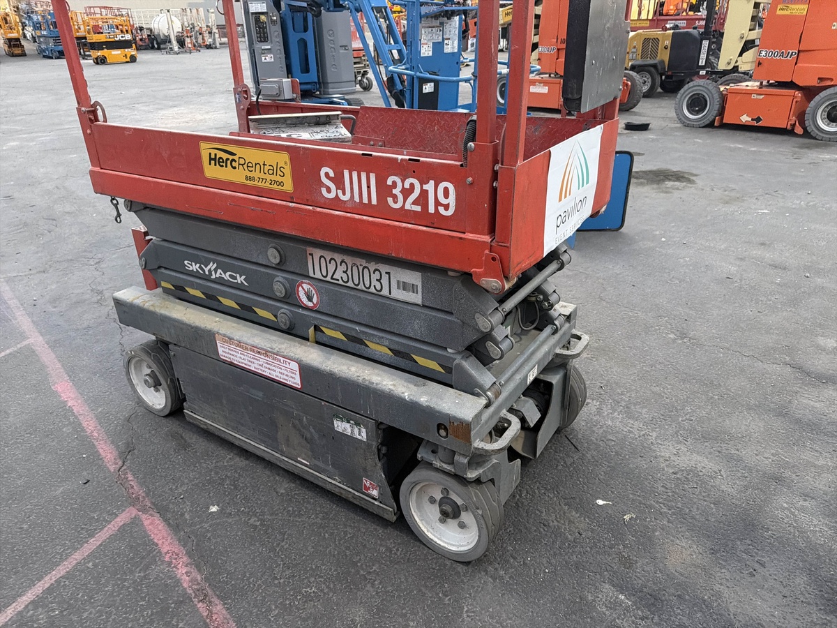 2017 Skyjack SJ3219-2