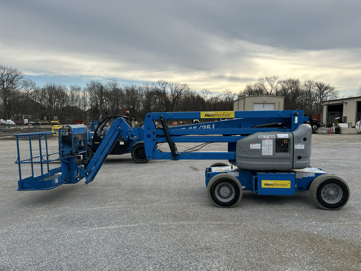 2017 Genie Z-45/25-14