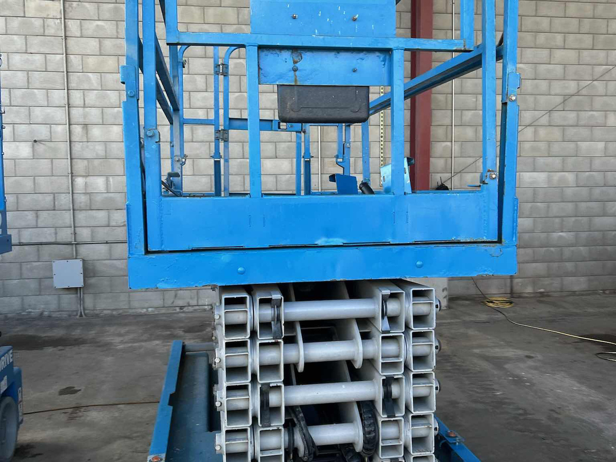 2018 Genie GS-4047-2