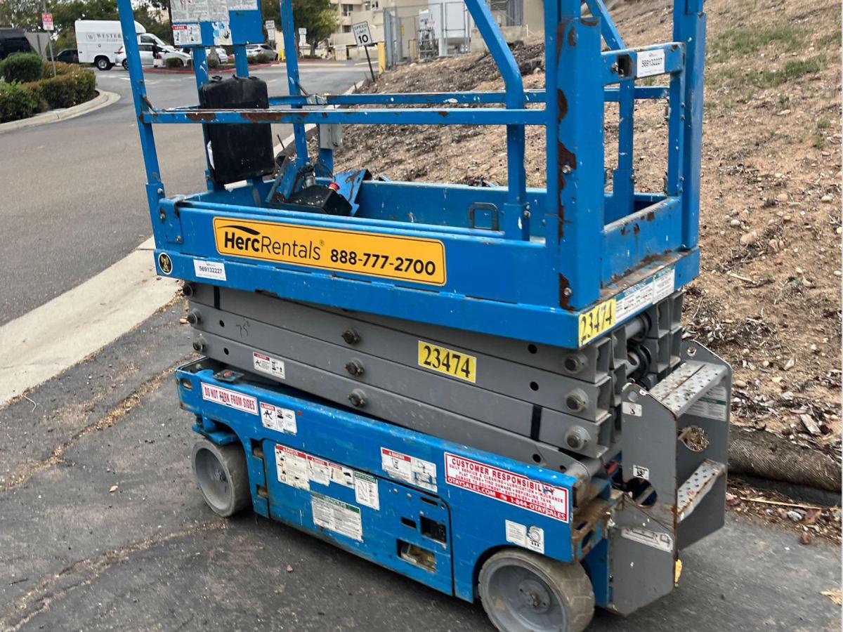 2017 Genie GS-1930