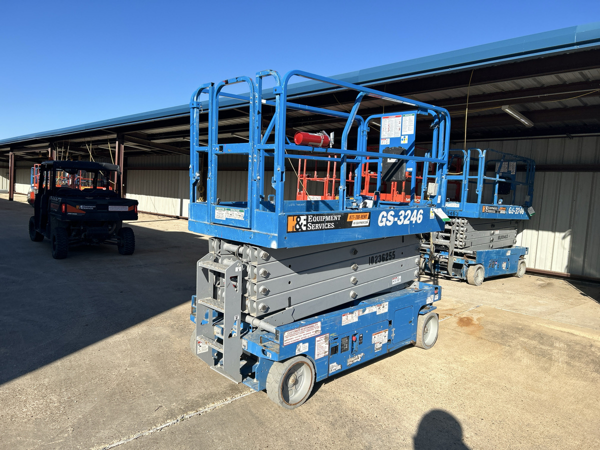 2018 Genie GS-3246-7