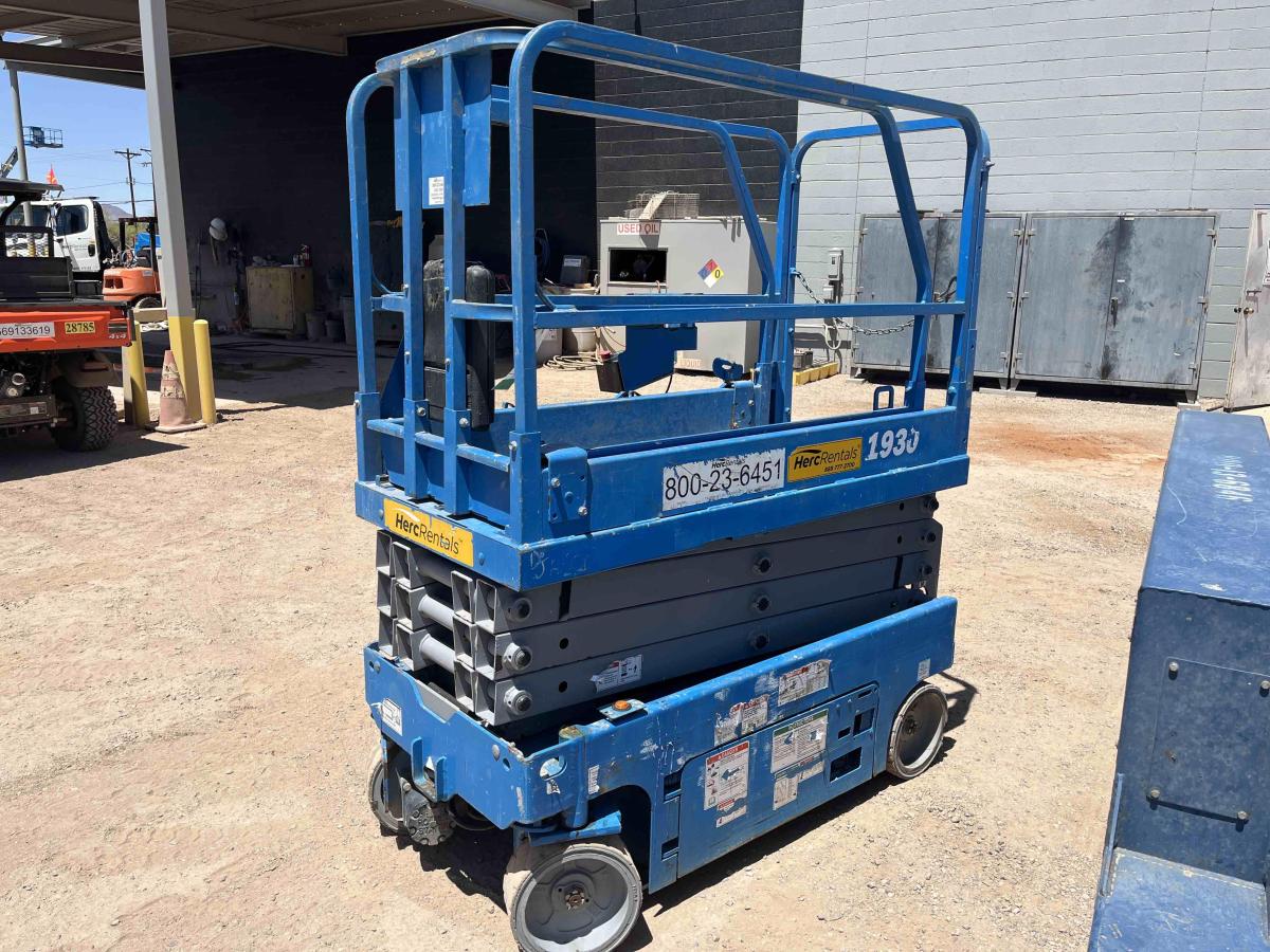 2018 Genie GS-1930