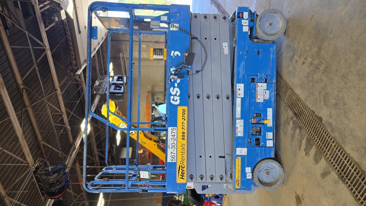 2018 Genie GS-3246-4
