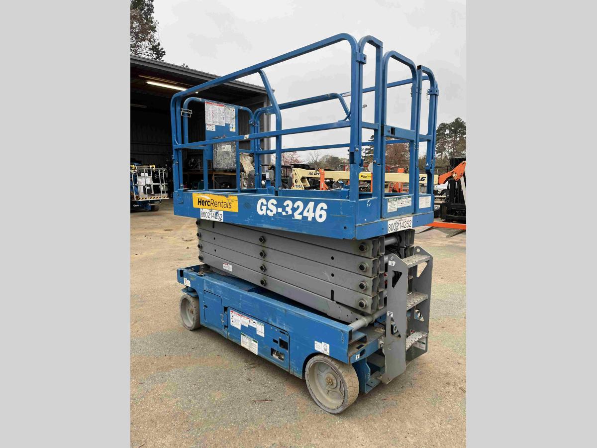2018 Genie GS-3246