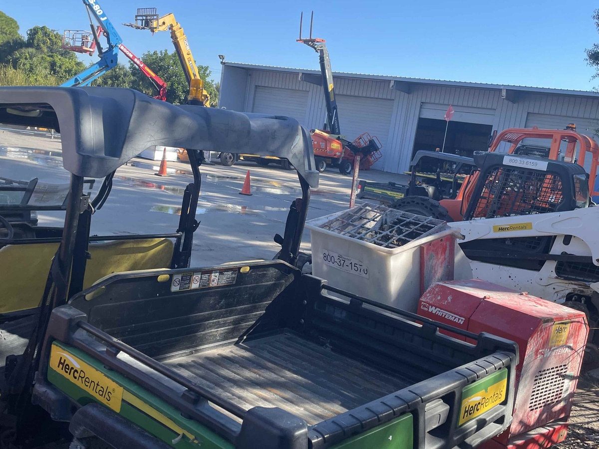 2021 John Deere XUV855M-4