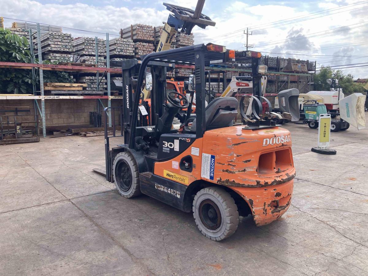 2017 Doosan G30E-5-2