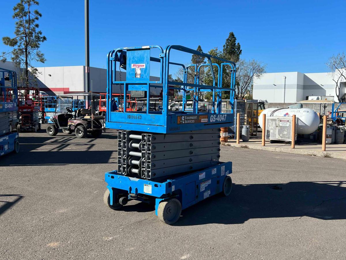 2016 Genie GS-4047