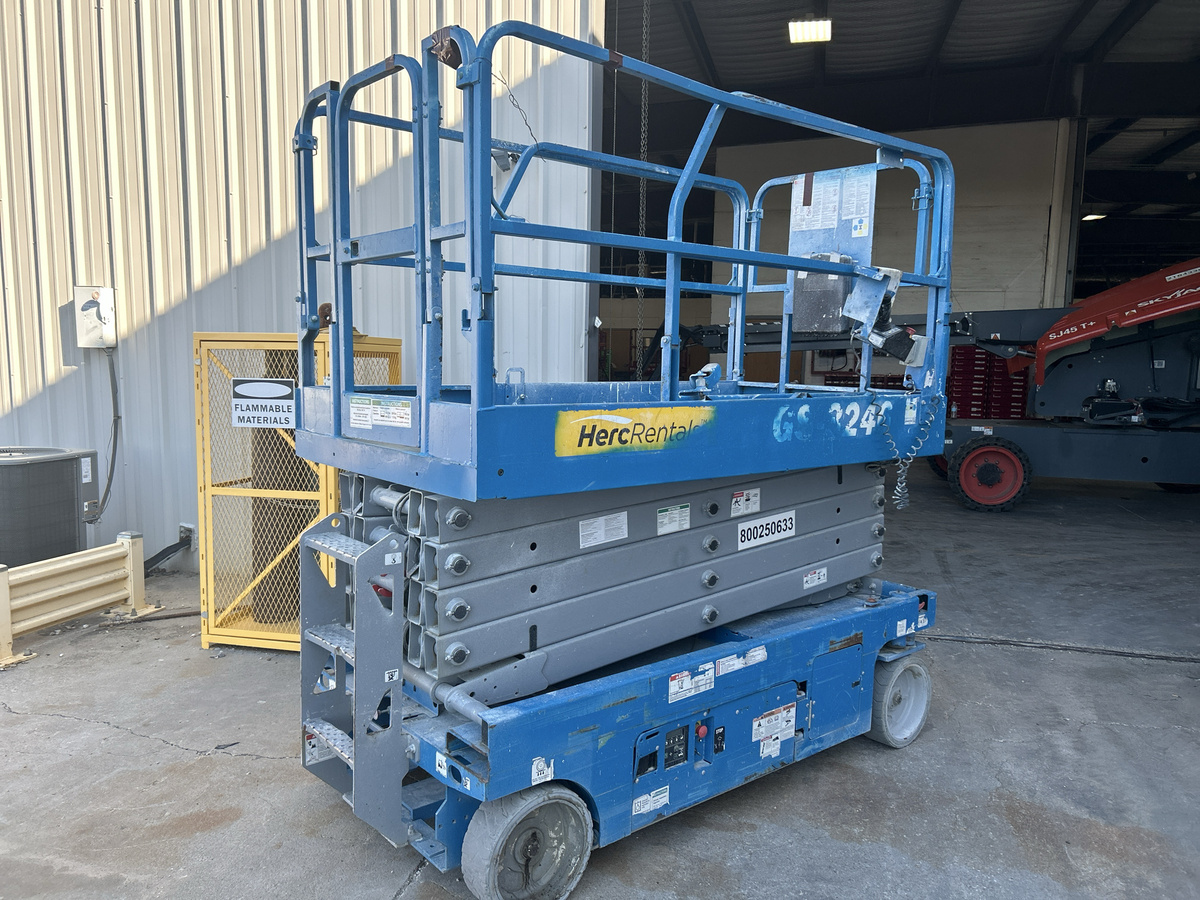 2019 Genie GS-3246-2