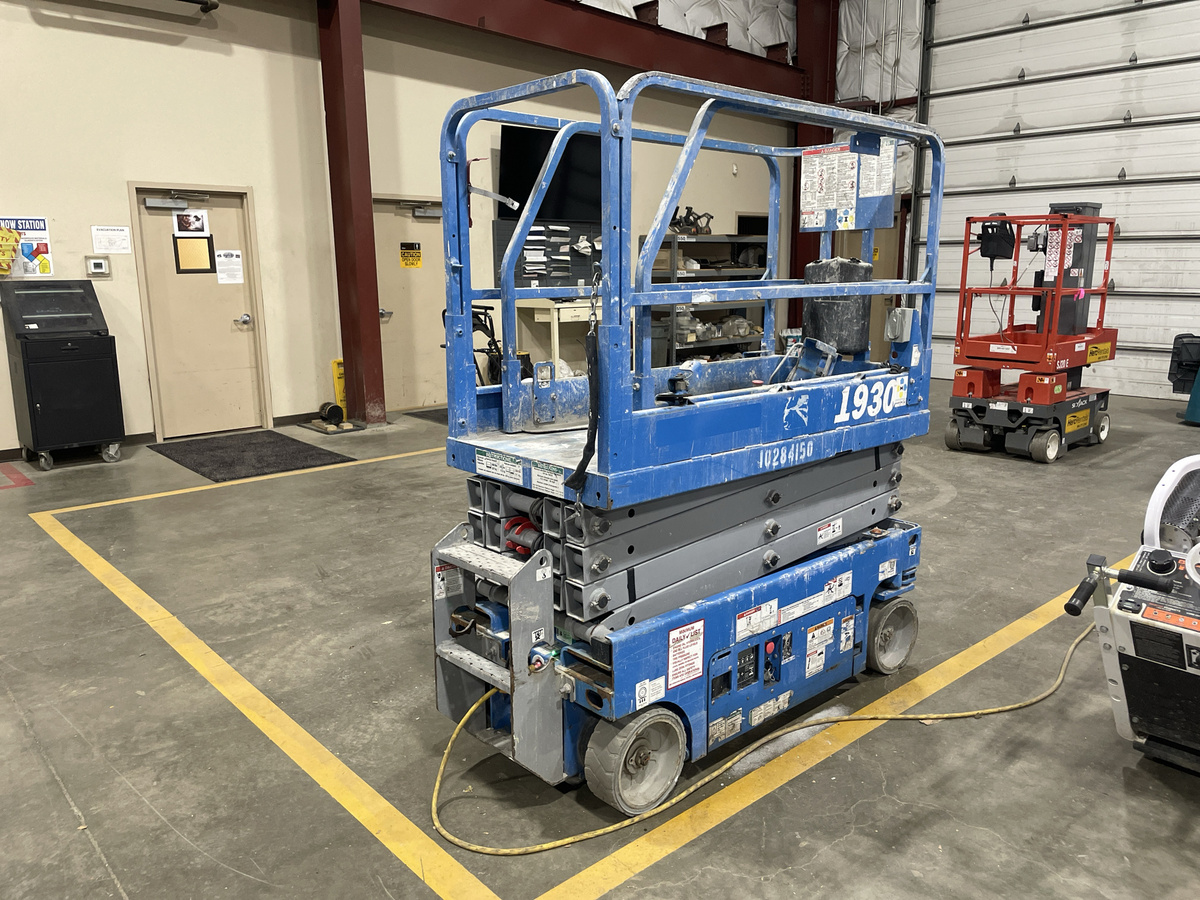 2019 Genie GS-1930