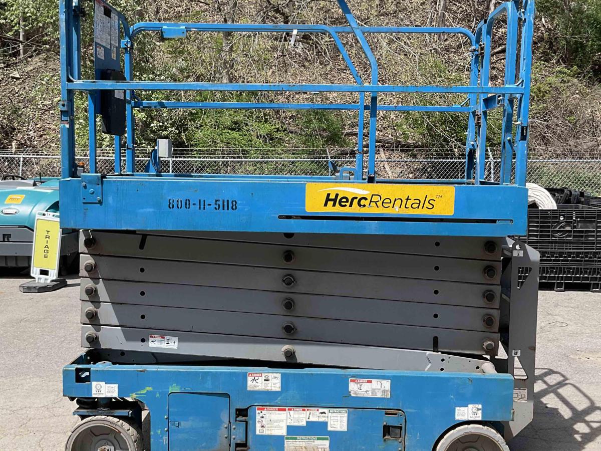 2016 Genie GS-4047