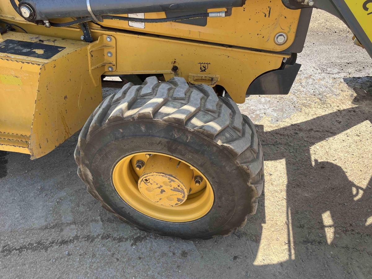 2018 John Deere 210LEP-9