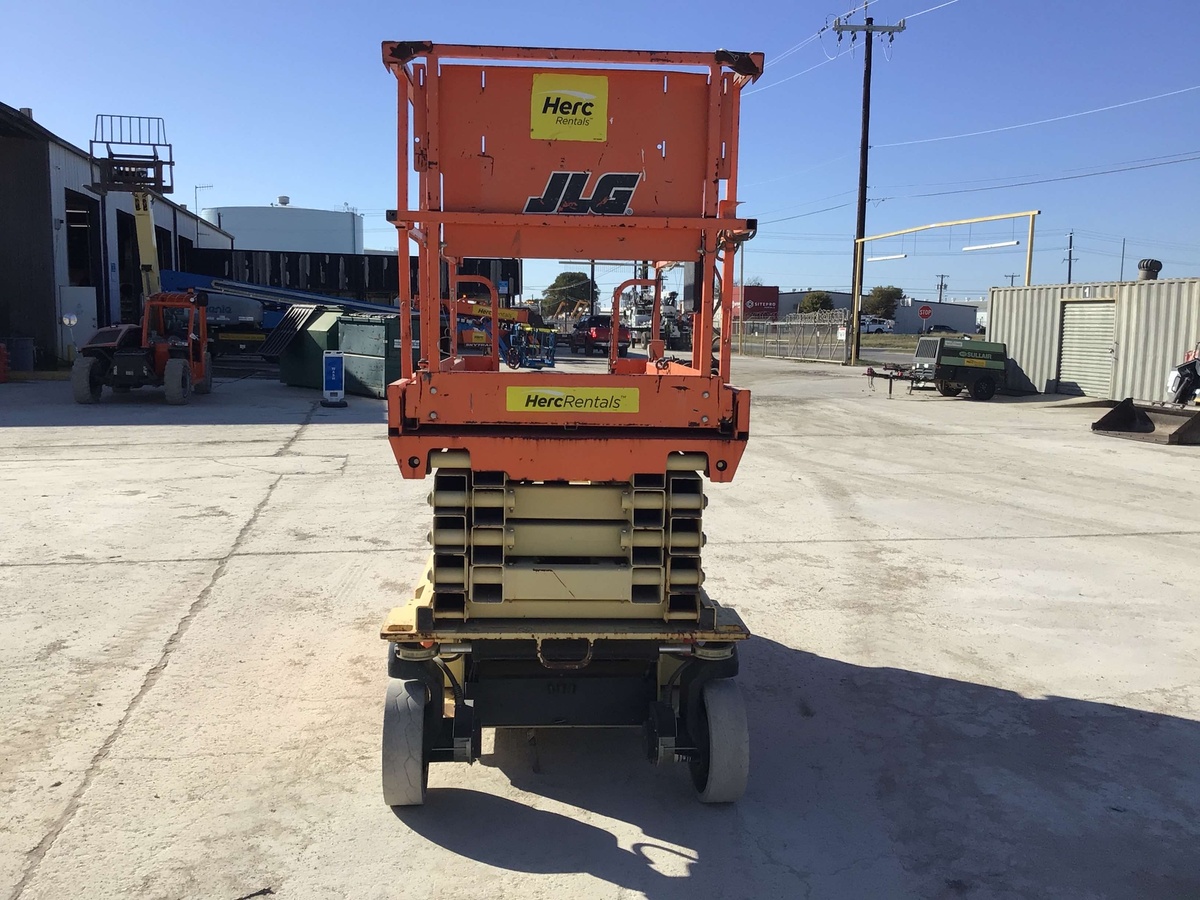 2017 JLG 2646ES-2